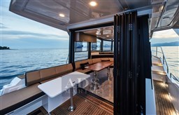 northman-trawler-1050-12