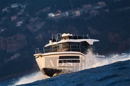 northman-trawler1050-3