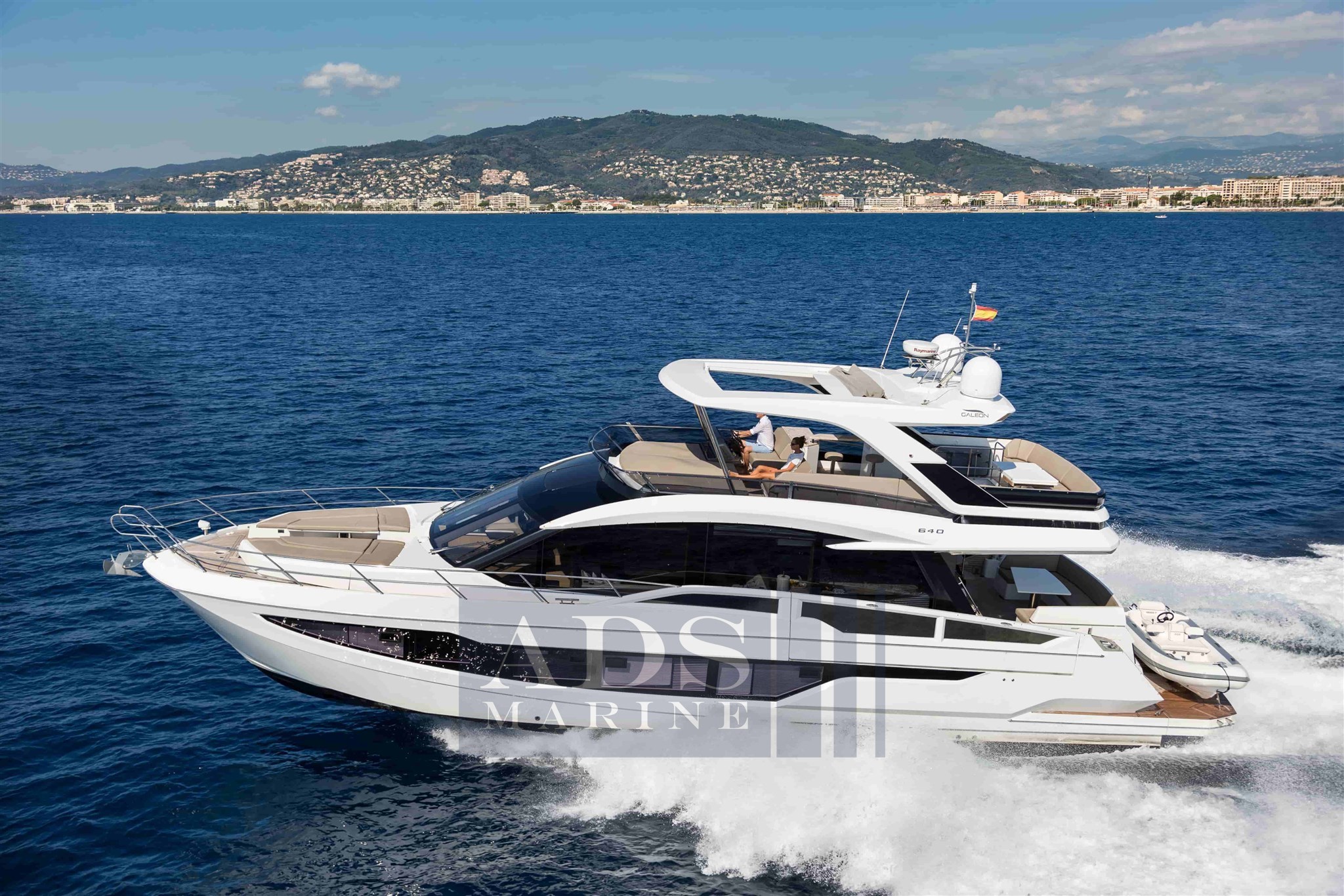 Galeon 640 Fly (1)