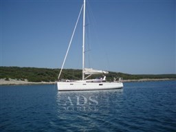 beneteau-sense43-0a,