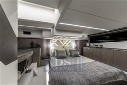 galeon-440-fly-17