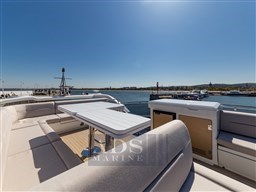 galeon-440-fly-10