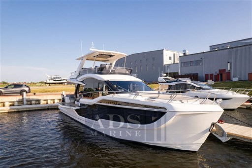 galeon-560-fly-4