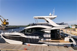 galeon-560-fly-2
