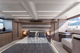 galeon-560-fly-16
