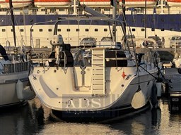 20250928_161137762_iOS