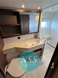 Lagoon46-usato-NSS-toilette