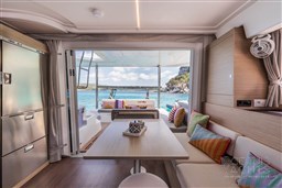 LAGOON 38_IMAGE_INTERIOR (3) copia