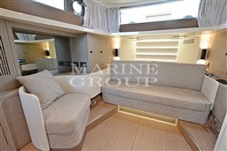 brochure 8