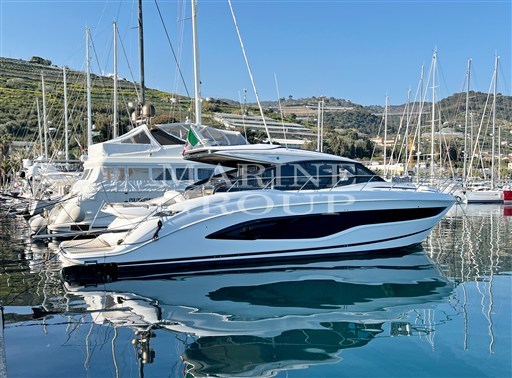 Princess Yachts V55