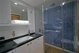 MOTORSAILERS FOR SALE - MARINA VELA - MURAL YACHT- USED SAILING YACHT-  VOILIER OCCASION 1YACHTFORYOU - BELLA YACHT - MATHIEU GUEUDIN (15)