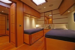 MOTORSAILERS FOR SALE - MARINA VELA - MURAL YACHT- USED SAILING YACHT-  VOILIER OCCASION 1YACHTFORYOU - BELLA YACHT - MATHIEU GUEUDIN (14)