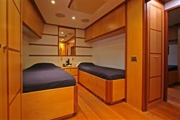 MOTORSAILERS FOR SALE - MARINA VELA - MURAL YACHT- USED SAILING YACHT-  VOILIER OCCASION 1YACHTFORYOU - BELLA YACHT - MATHIEU GUEUDIN (11)