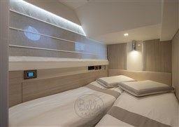 Cranchi 52S used boat - sale - occasion- bellayacht -occasion - motorboat- bateau a moteur - flybridge  (18)