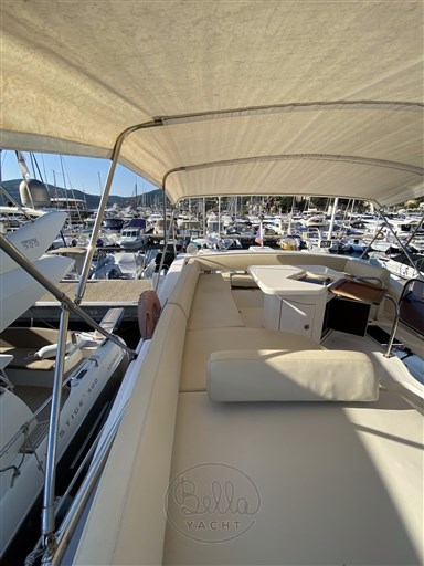 5 - Azimut 47 - Bella Yacht - Mathieu Gueudin - Yacht Broker - Sale - Charter - Management - Monaco - Cannes - Saint Tropez