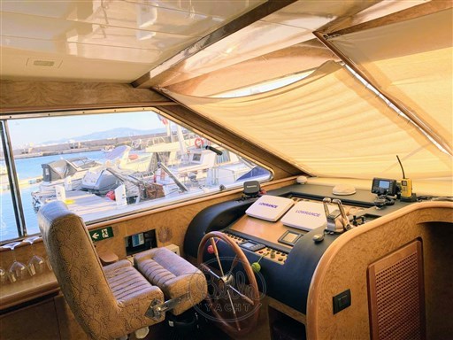 Canados 70 d'occasion a vendre Bella Yacht , Cannes, Antibes, Saint-Tropez, Monaco  (28)
