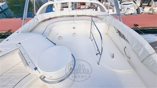 15  - Fairline Phantom 50 - Mathieu Gueudin - Bella Yacht - Yacht Broker - Sale - Charter - Management - French Riviera - Monaco - Cannes - Saint Tropez