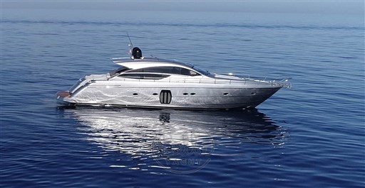 Pershing-yacht-for-sale-mathieu-gueudin-bella-yacht-used-pre-powned-occasion motoryacht
