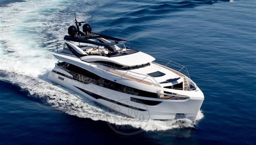 Dominator-Illumen-28-charter-yacht-HANAA