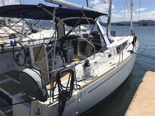 Beneteau Oceanis 38.1 