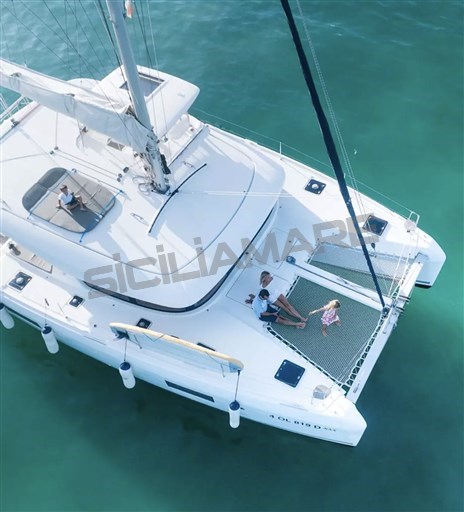 Lagoon 42