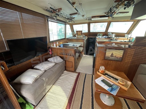 Hatteras 52 Conv (121)