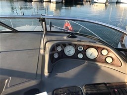 Regal 2665 Commodore (16)