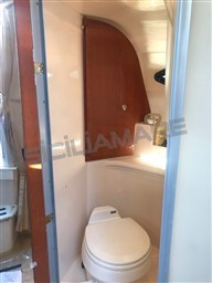 Regal 2665 Commodore (10)