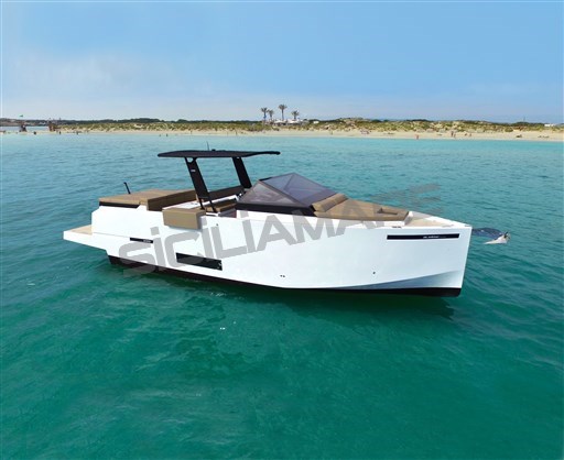 De Antonio Yachts D34 Cruiser