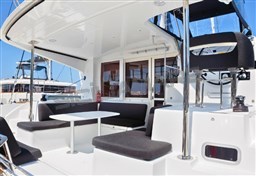 Lagoon 40 (4)