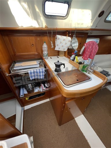 Beneteau Oceanis 311 Clipper (8)