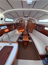 Beneteau Oceanis 311 Clipper (6)