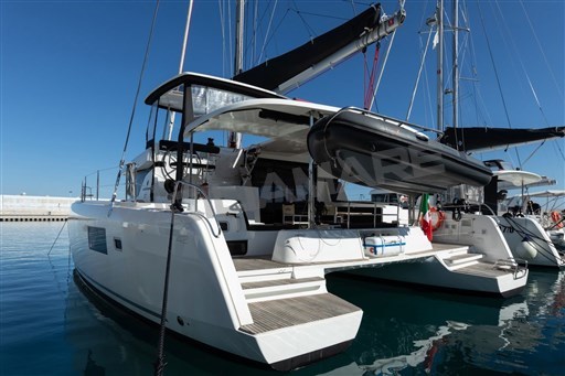 Lagoon 42 (3)