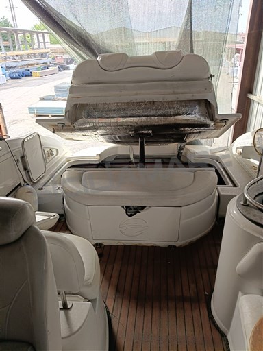 Crownline 315 Sport (15)