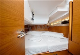 Sun Odyssey 490 (11)