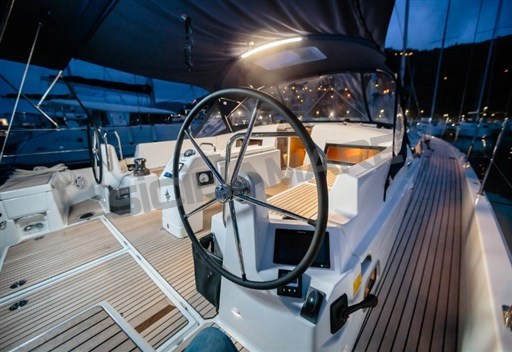 Sun Odyssey 490 (5)