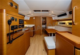 Sun Odyssey 490 (4)