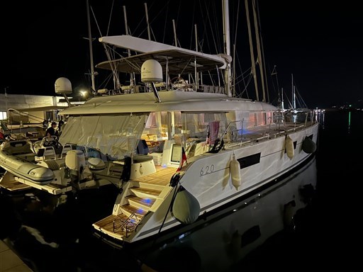 Lagoon 620 (1)