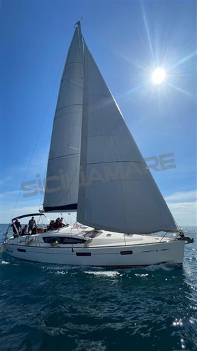 Sun Odyssey 42 DS - 235792 (2)