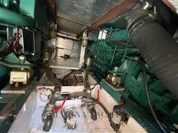 Bertram 35 Fly - Marina Yachts  (18) (Personalizzato).jpeg