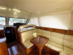 Uniesse 42 Fly - Marina Yachts (11).png