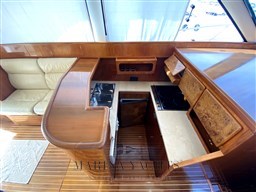 Uniesse 42 Fly - Marina Yachts (13).png