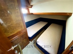 Uniesse 42 Fly - Marina Yachts (18).png