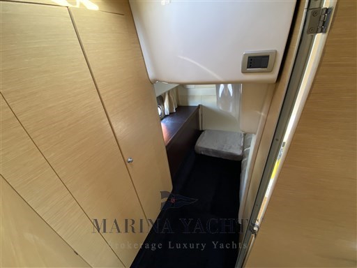 Cranchi Zaffiro 32 (2006) - Marina Yachts 14