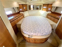Sealine F44 - Marina Yachts  (21).png