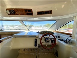 Sealine F44 - Marina Yachts  (16).png