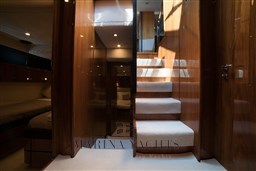 Fairline Squadron 74 (2006) - Marina Yachts 17