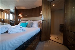 Fairline Squadron 74 (2006) - Marina Yachts 14a