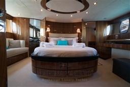 Fairline Squadron 74 (2006) - Marina Yachts 13