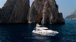 Fairline Squadron 74 (2006) - Marina Yachts 28